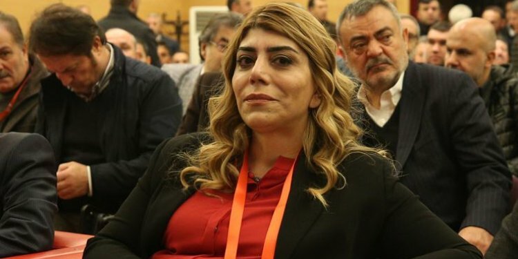 Trabzonspor Berna Gözbaşı’yı tebrik etti