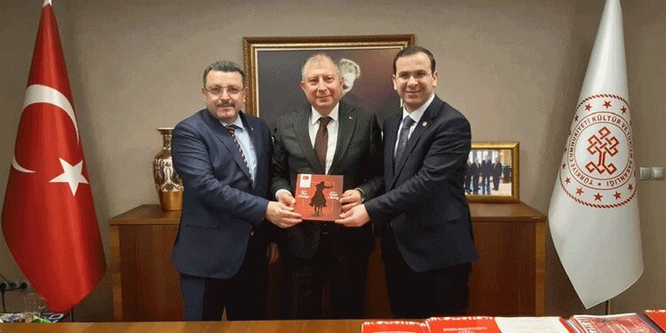 Başkan Genç, projeleri için bakanlıklardan destek istedi!