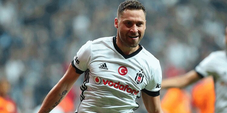 Trabzonspor'dan Tosic açıklaması!