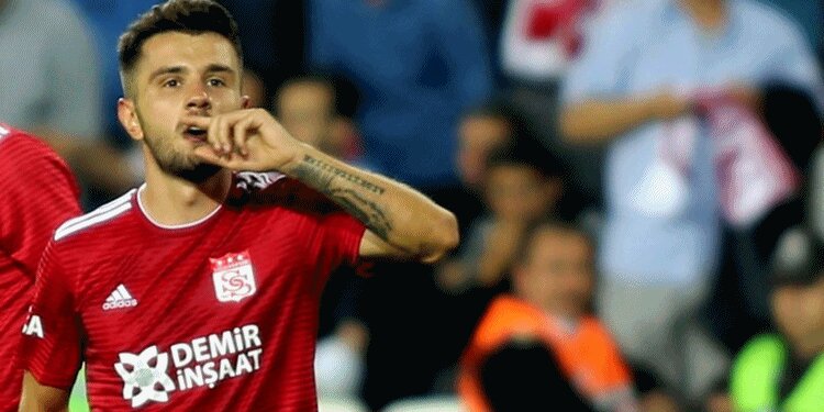 Galatasaray'dan Trabzonspor'a transfer çalımı!