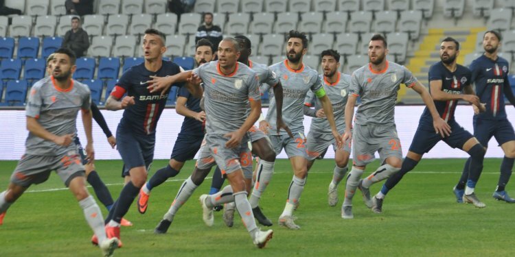 Hekimoğlu Trabzon Başaşehir’e elendi