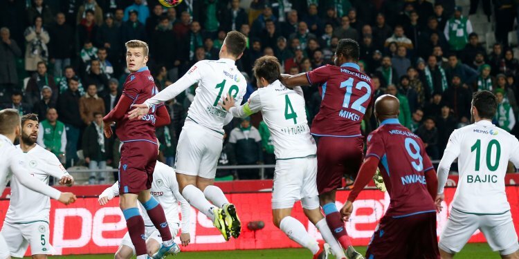 Konya - Trabzon maçı sonrası kriz!