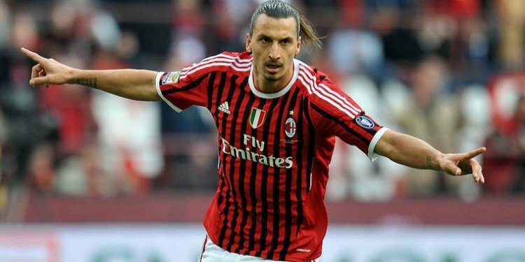 Zlatan Ibrahimovic transferini resmen açıkladılar