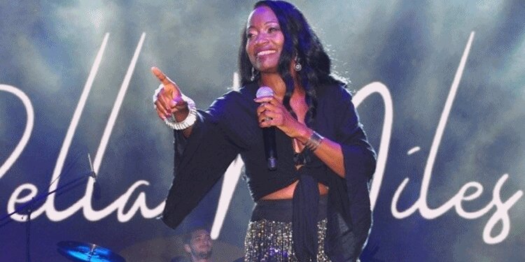 Dünyaca ünlü sanatçı yerli otomobile talip oldu!