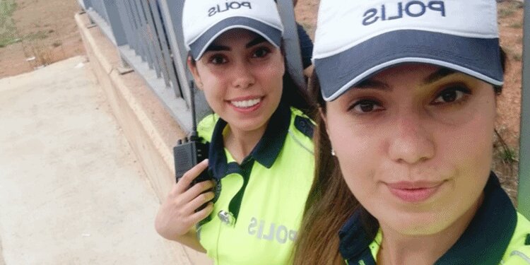 Trabzon'un abla-kardeş polisleri!