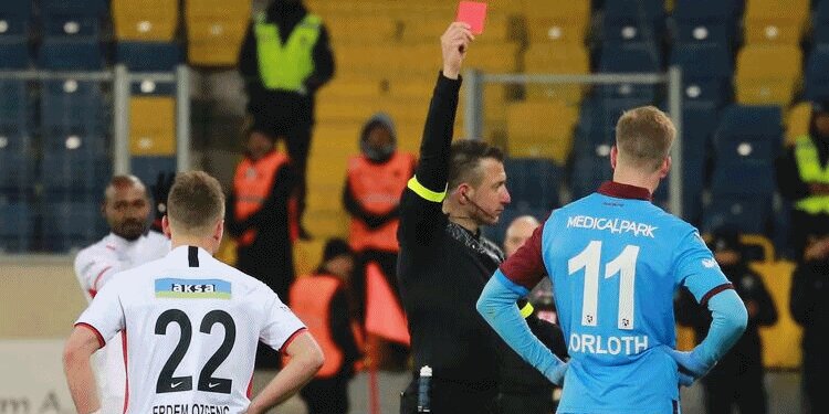 Sörloth'un gördüğü kırmızı kartın perde arkası! 