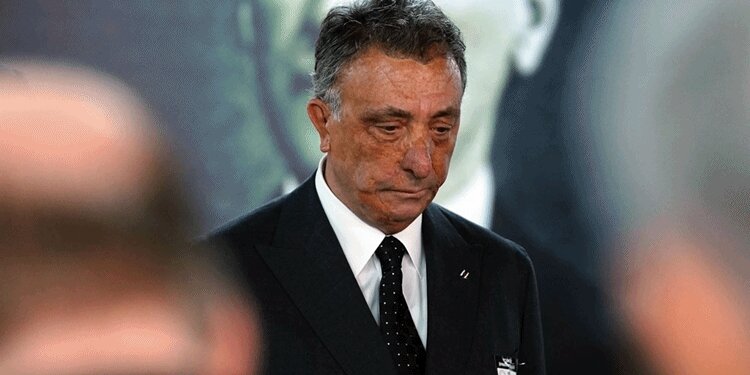 Beşiktaş kongresinde gergin anlar! "Trabzonlu diye..."