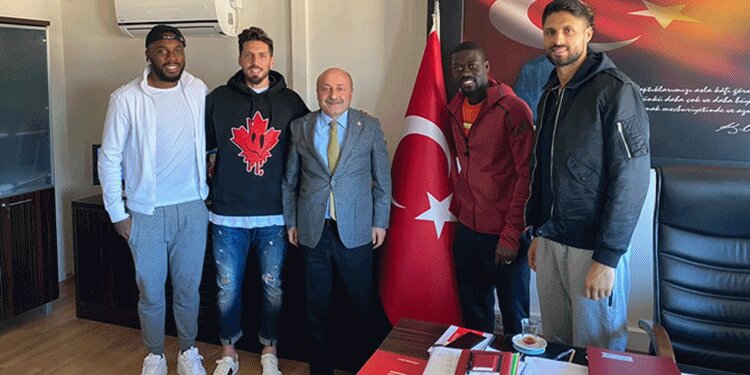 Trabzonspor'un yıldızları izin almak için gitti! 