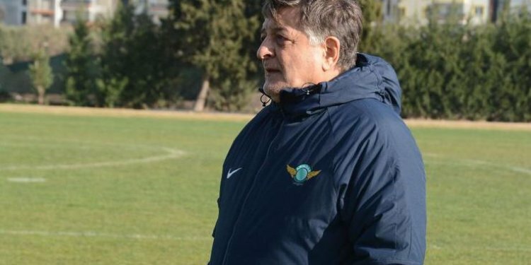 Yılmaz Vural'dan şampiyonluk sözleri: Müneccimin işi…