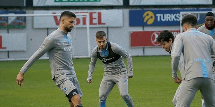 Trabzonspor'daki gerginliğin bilançosu! 2 isim sakatlandı