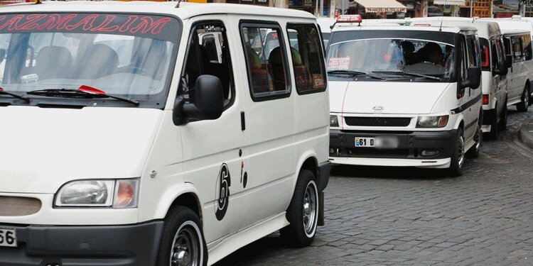Trabzon'daki dolmuşlarda 
