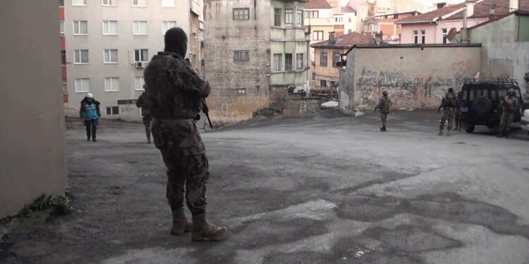 Trabzon'daki torbacılara operasyon!