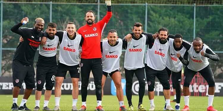 Trabzonspor'un rakibinde son durum belli oldu