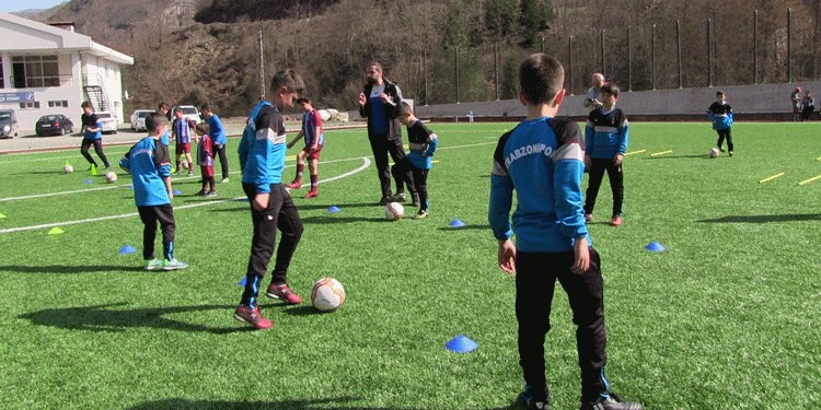 Artvin'de Trabzonspor'a yoğun ilgi!