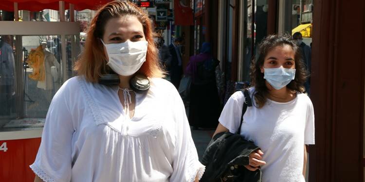 Rize'de gençler sokakları doldurdu!