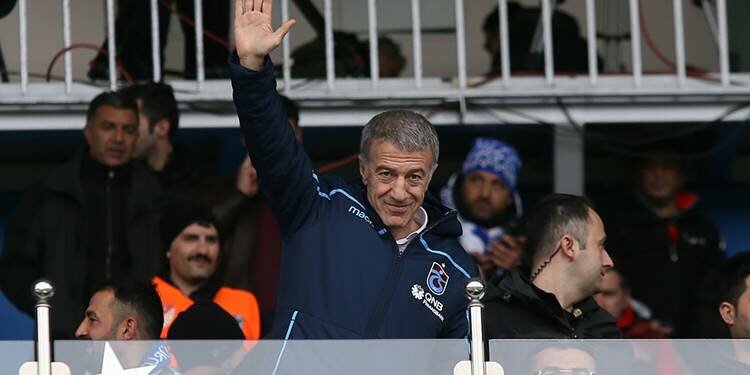 Ağaoğlu müjdeyi verdi! 2 futbolcunun opsiyonu kullanıldı