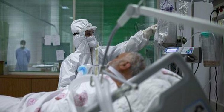 Bakan Koca açıkladı: Son bir ayda ölenlerin yaş ortalaması…