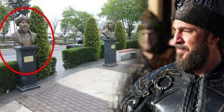 Ordu'daki büst skandalından sonra iki müdür görevden alındı!