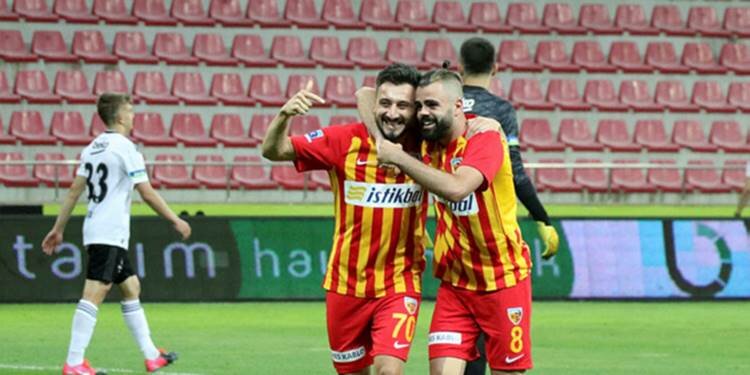 Trabzonspor'un transfer gözdesi coştu!