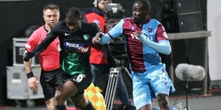 Trabzonspor, Denizlispor karşısında zorlanıyor