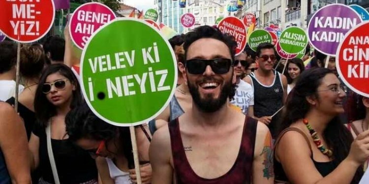 LGBTİ Birliğinden İslam'a ve peygambere çirkin saldırı!