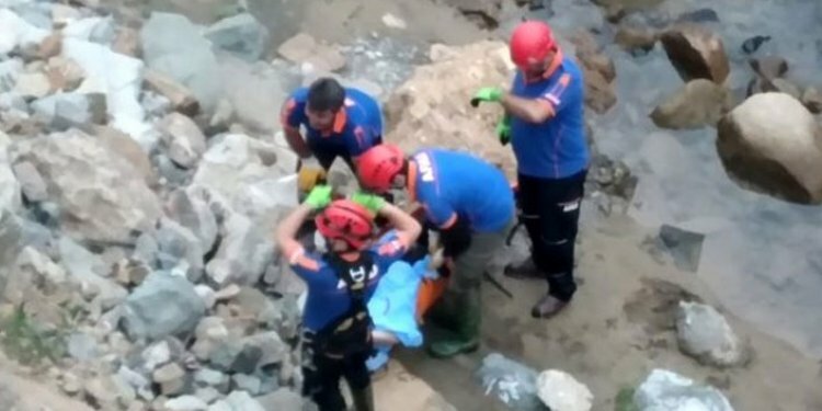 Trabzon'da dereden ceset çıktı!