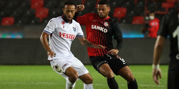 Lewis Baker sahaya yansıtamadı!