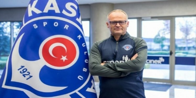 Kasımpaşa'nın yeni teknik direktörü açıklandı