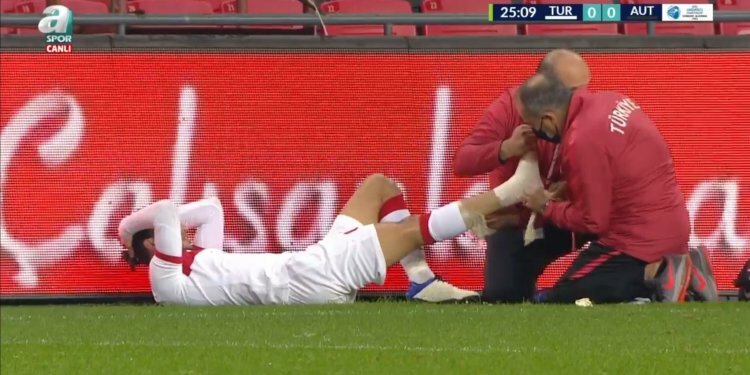 Hüseyin Türkmen Milli Takımda sakatlandı