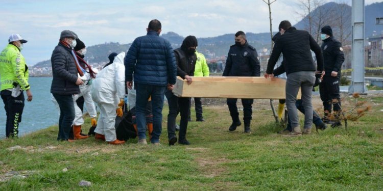 Sahilde kadın cesedi bulundu