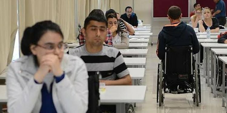 Engelli öğretmenler atama bekliyor