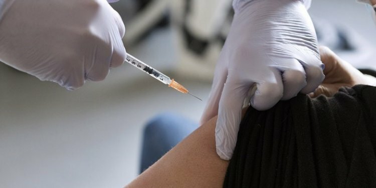 18 yaş üstüne aşılama başlıyor