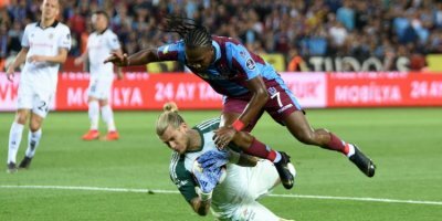 Trabzonspor - Beşiktaş maçından kareler...