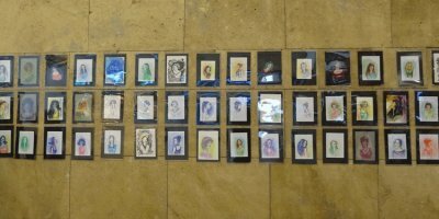 Türkiye'de öldürülen kadınları çizdi, Trabzon'da sergiledi!