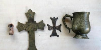 Tarihi eser kaçakçısı kıskıvrak yakalandı