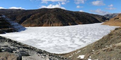 Gümüşhane'de baraj gölü buz tuttu!