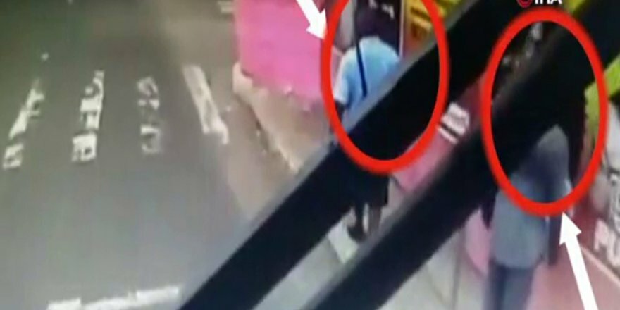 Duvar üstlerine yıkıldı