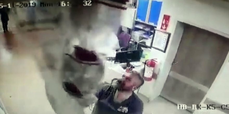 Hastanede tavandan adam düştü!