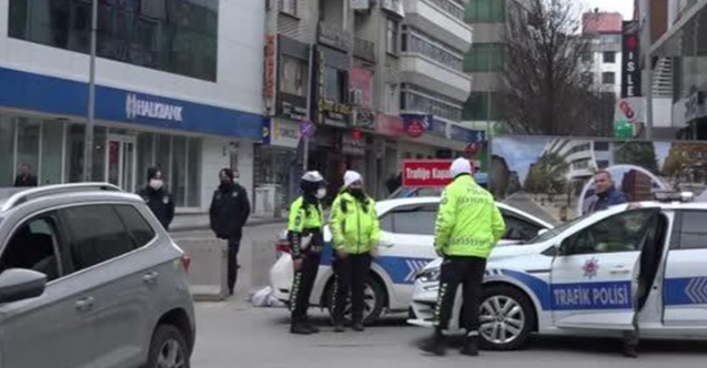 Trabzon'da Kahramanmaraş caddesi trafiğe kapatıldı